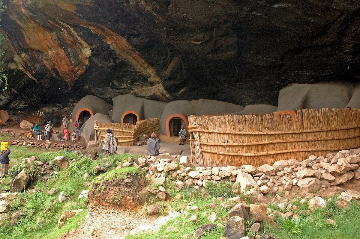 Ha Kome Cave Dwellings